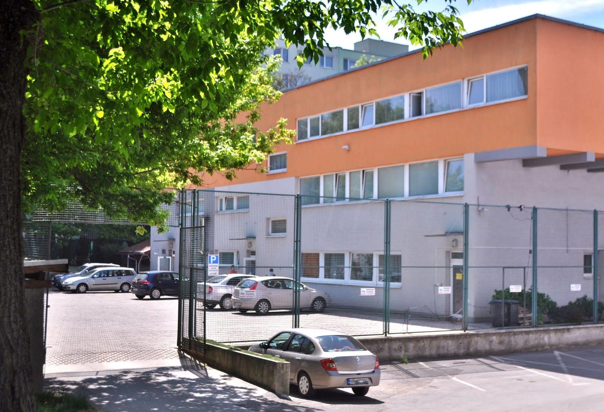 Penzion Set Košice Esterno foto